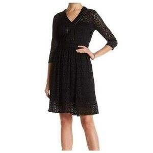 Cynthia Steffe NWOT Black Geo Lace 3/4 Sleeve V Neck Fit and Flare Dress Sz 8
